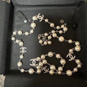 Pearl necklace